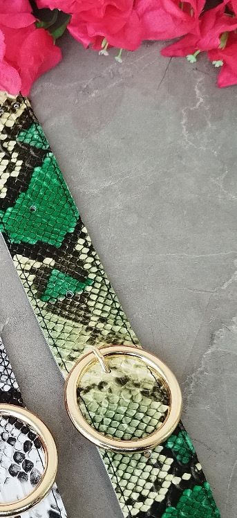 Yuvarlak Tokalı Yılan Derili Çanta Kapama Yeşil